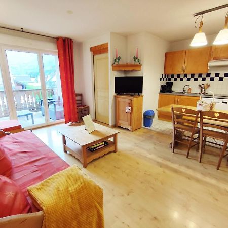 Le 102, T3 vue montagne, piscine, sauna, parking Bagnères-de-Luchon Esterno foto