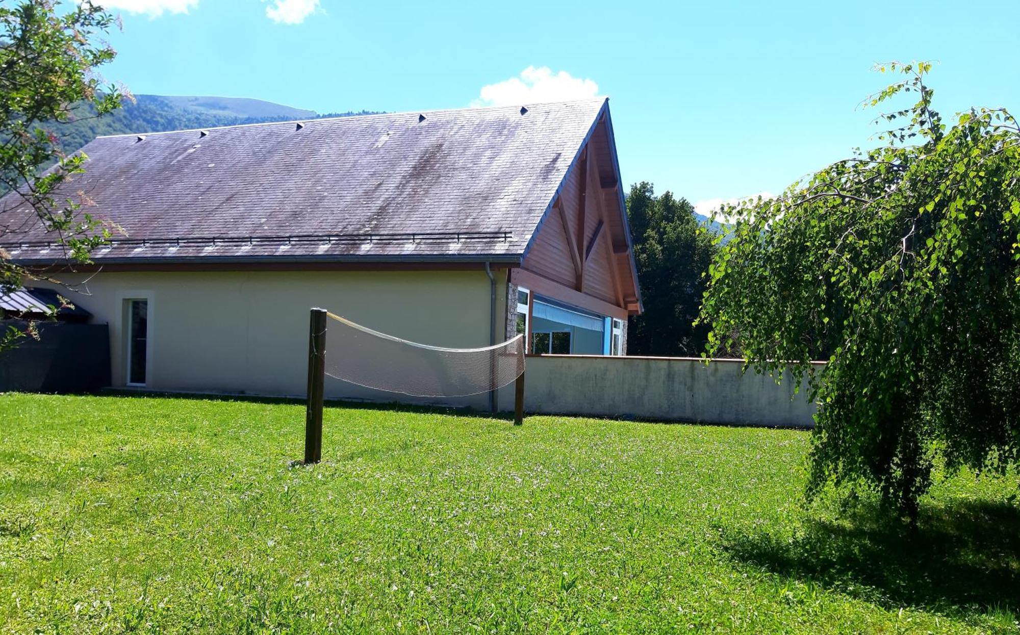 Le 102, T3 vue montagne, piscine, sauna, parking Bagnères-de-Luchon Esterno foto